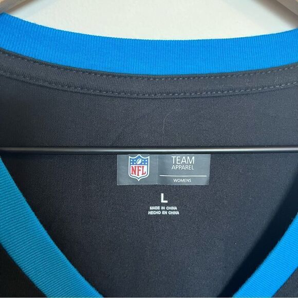 NFL Women’s Carolina Panthers V neck Tee - Picture 6 of 10